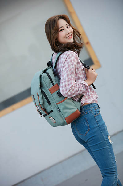 Novo modelo de comércio exterior usb personalidade vintage homens e mulheres veludo exterior grande mochila de viagem mochila de ombros de moda atacado um