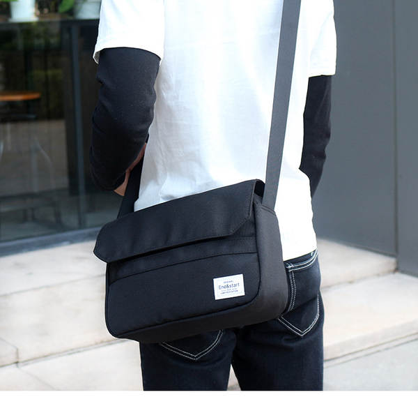 Bolsa de Correio Masculina Esportiva