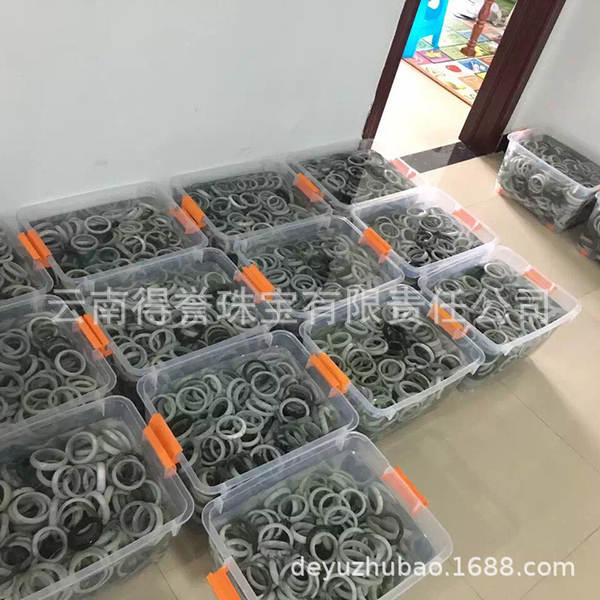 Fabricantes de esmeraldas da Birmânia vendem diretamente uma mão de mercadorias de origem Birmânia pulseiras de esmeraldas naturais pulseiras de arroz