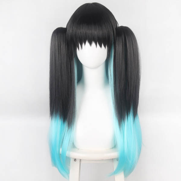 Coloque o cabelo no chão com o cabelo preto duplo.