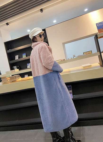 2023 Venda rápida de casacos de couro aumentado tamanho grande tamanho de roupas femininas como casacos de couro de coelho para manter o inverno quente