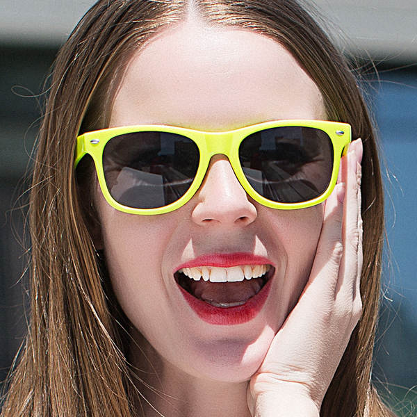2025 Novos óculos de sol transfronteiriços da Europa e América tendência SUNGLASSES óculos de sol protetores de raios ultravioleta óculos de venda quente