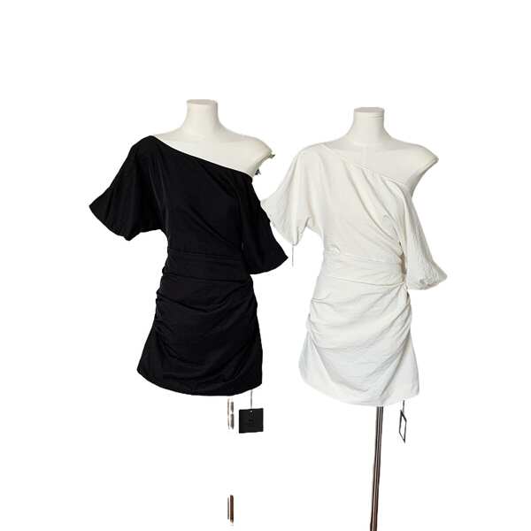 Vestido de verão francês para duas mulheres