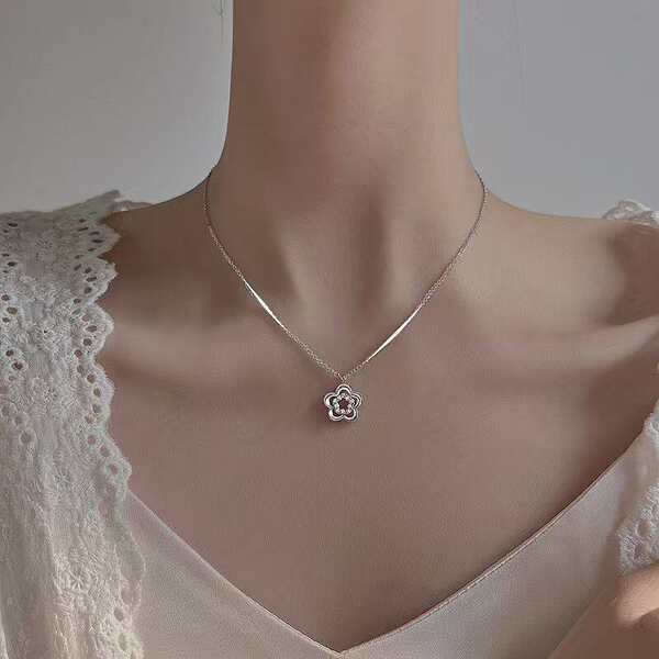 Colar de flor delicado feminino com zircônia, design exclusivo, estilo sensual e etéreo