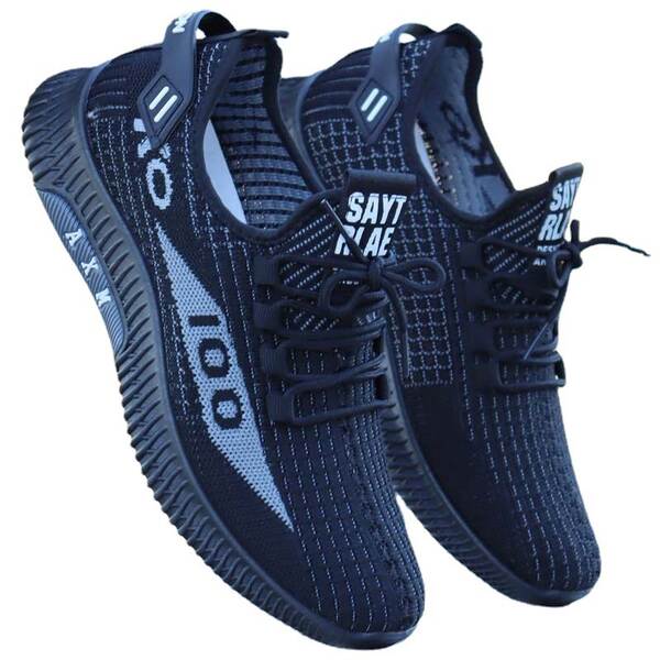 No verão do ano passado, um novo modelo de sapatos de corrida para homens, um novo modelo de sapatos para homens.