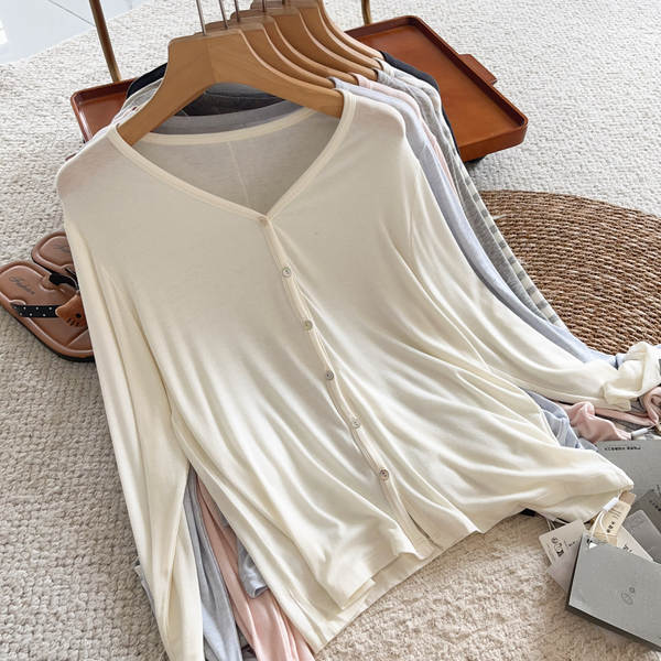 Sandy Mouse Modelo de mangas compridas camisa feminina leve e confortável camisa de ar-condicionado com protetor solar pequeno casaco