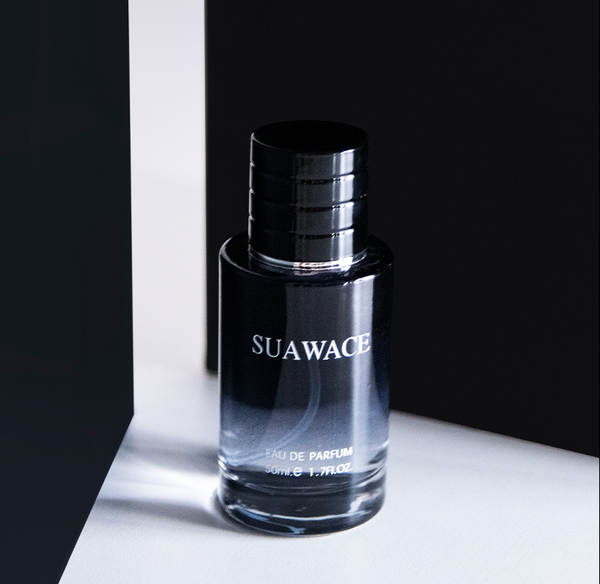 Livro Vermelho Livro Vermelho Homem selvagem perfume durável fraco perfume marinho madeira fresco novo perfume natural dragão
