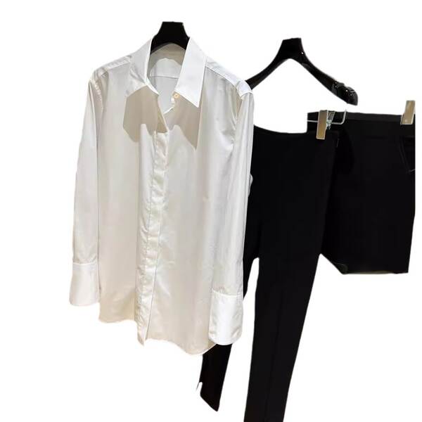 Camisa branca feminina de manga longa
