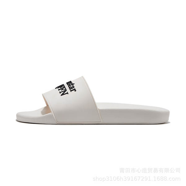 Sapatos masculinos e femininos do mesmo modelo para o verão com um novo modelo de deslizamento de fundo plano anti-odor eva velocidade seca uma palavra deslocação de esportes de lazer