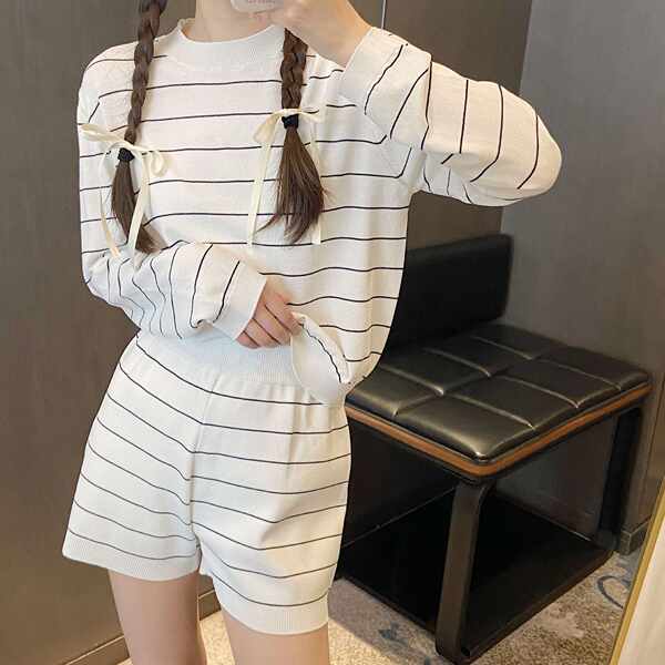 Conjunto de short e regata de malha listrada