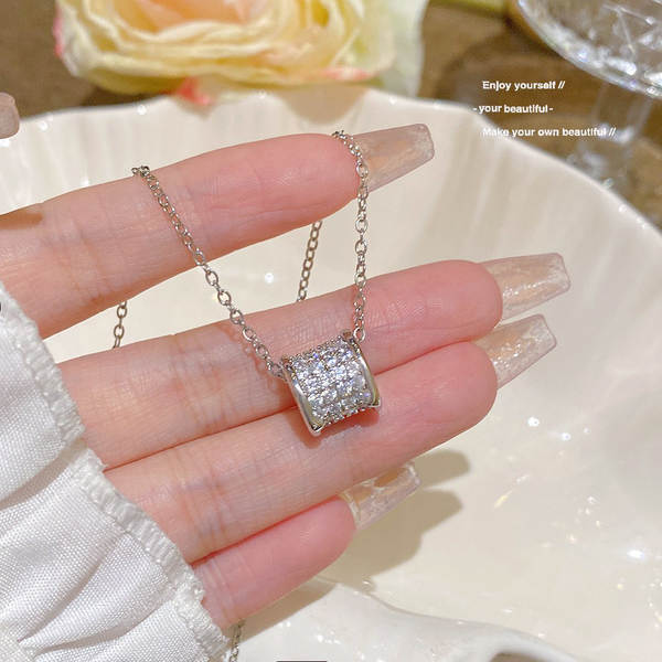 Colar feminino em titânio aço luxo não desbota versátil pendente sofisticado design exclusivo minimalista corrente clavícula acessório importação