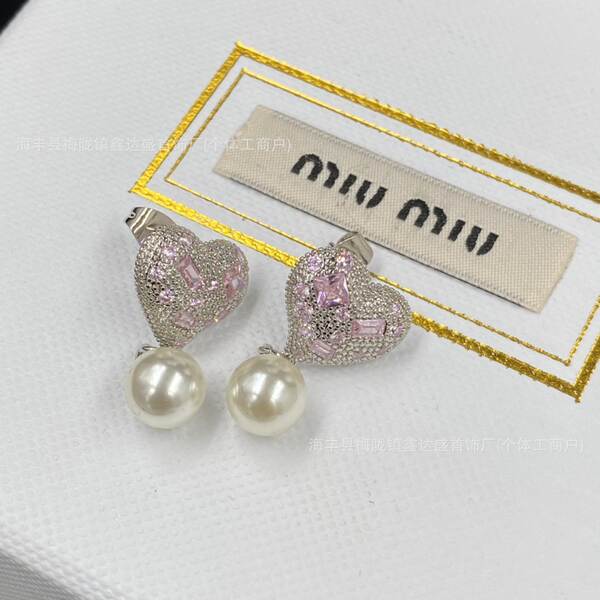 Brinco Miu Elegante