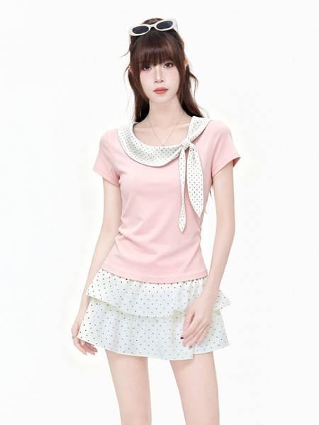 Camisa feminina curta rosa com bolinhas e laço