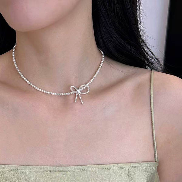 S925 Puro Prata Borboleta Colar Mulheres Pequenos Design Simples Delicioso doce e luxuoso Cadeia de cordão de serpente Sensor avançado