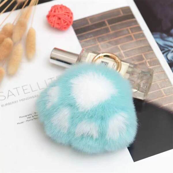 Pendente de Unha de Gato Peludo para Bolsa