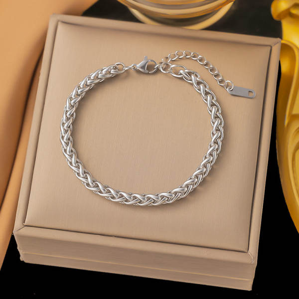 Lanche de aço transfronteiriço de Dongguan não cai de cor novo modelo japonês coreano acessório lanche mulher 18k ouro moda leve e luxuosa sensação de luxo