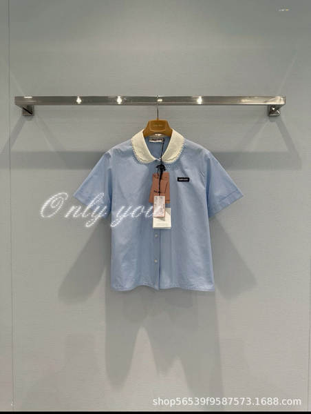 Vestido e camisa floral feminino
