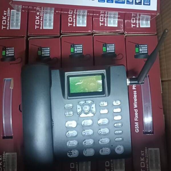 Telemóvel GSM sem fio 2G Telemóvel móvel com suporte para multilingue SIM com dupla placa
