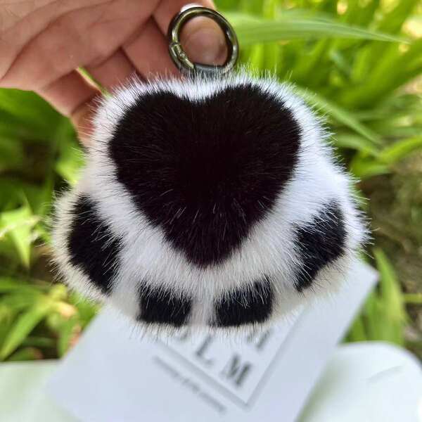 Pendente de Unha de Gato Peludo para Bolsa