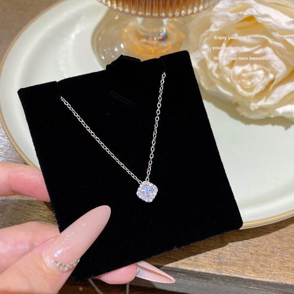 Colar feminino em titânio aço luxo não desbota versátil pendente sofisticado design exclusivo minimalista corrente clavícula acessório importação