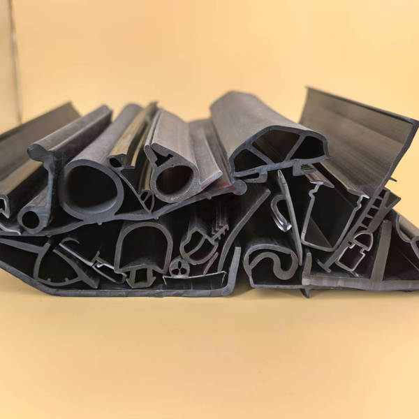 Adaptado para o corpo elástico macio e rígido da fita de plástico térmico composto de diferentes materiais tpe + tpv