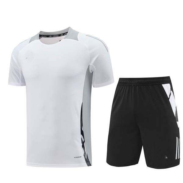 Novo modelo de esportes de corrida de moda de verão tendência moda suave e rápida secagem de ar de pulseiras curtas calças de treinamento