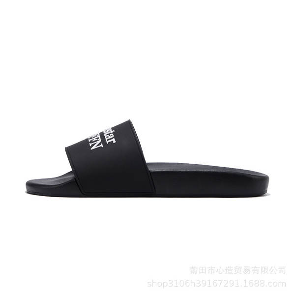 Sapatos masculinos e femininos do mesmo modelo para o verão com um novo modelo de deslizamento de fundo plano anti-odor eva velocidade seca uma palavra deslocação de esportes de lazer