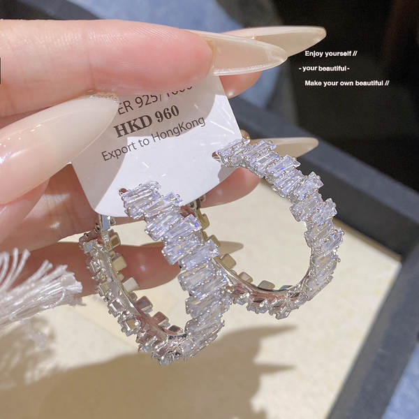 Colar feminino em titânio aço luxo não desbota versátil pendente sofisticado design exclusivo minimalista corrente clavícula acessório importação