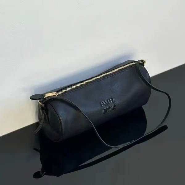 Bolsa de Ombro Feminina Simples
