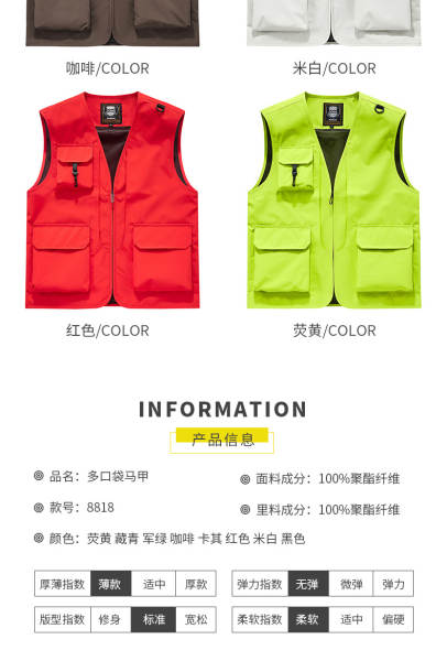 Vestido de trabalho fotográfico ao ar livre com várias bolsas de publicidade