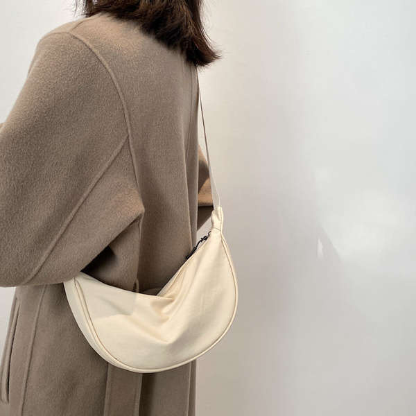 Bolsa feminina de nylon