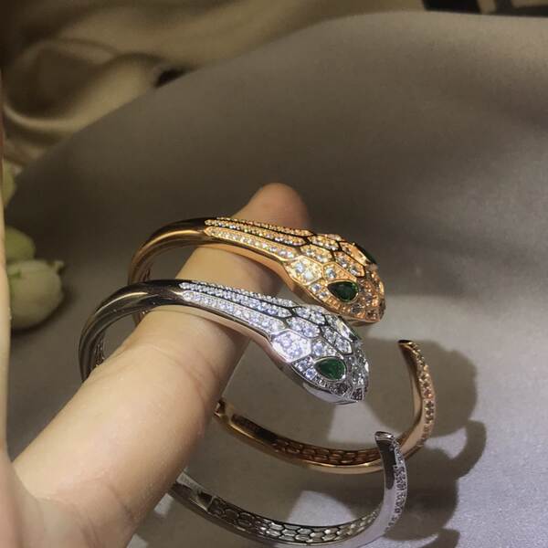 Pulseira de Cobra Verde