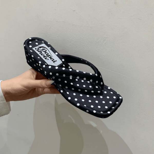 5 cm de comprimento para a primavera e o verão com sapatos frescos para a praia.