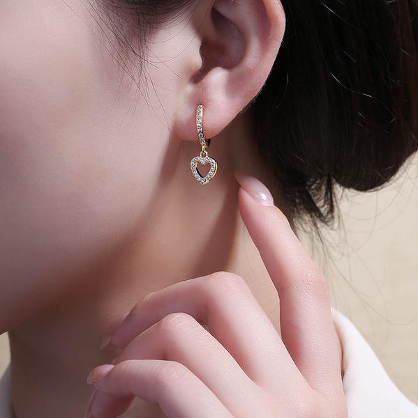 Novo francês vintage s925 prata pura com orelhas de coração feminino de alta sensibilidade de luxo orelhas revestidas de ouro orelhas de atacado