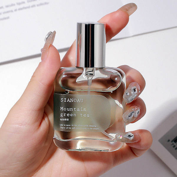 Pequena Cidade Miss Ichan perfume puro rosas rosas chá verde cerejeiras flores de cerejeira durável perfume transfronteiriço perfume atacado