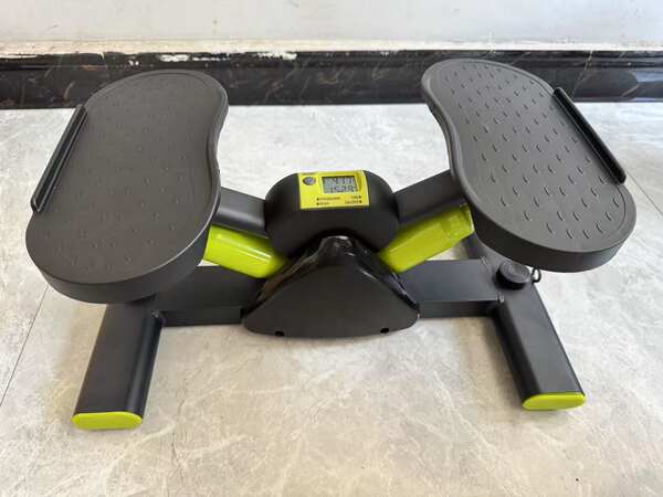 Fabricante de origem transfronteiriça escada de exercício silenciosa para uso doméstico tipo interno mini com polia hidráulica escada para montanha