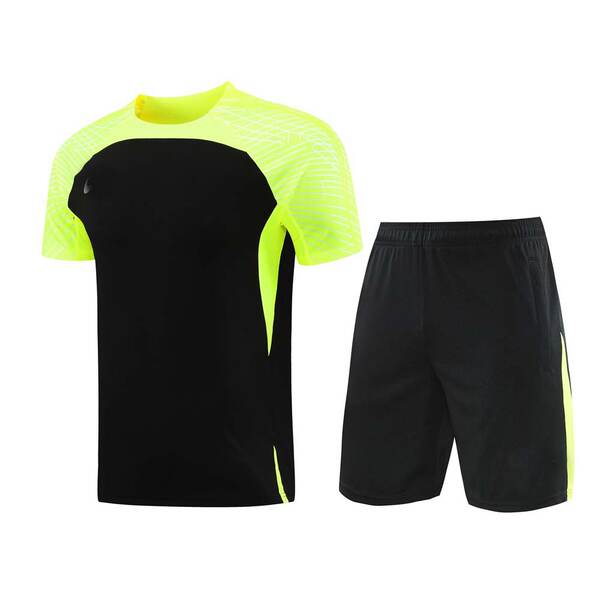 Novo modelo de esportes de corrida de moda de verão tendência moda suave e rápida secagem de ar de pulseiras curtas calças de treinamento
