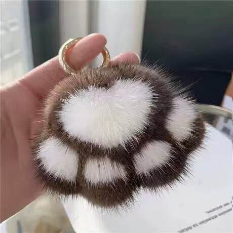 Pendente de Unha de Gato Peludo para Bolsa