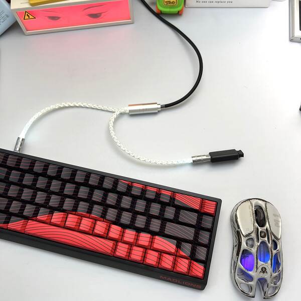 Velocidade de 8K de alta velocidade de dois pares de teclado TYPE-C linha de mouse linha de dados do teclado mecânico do eixo fotovoltaico branco