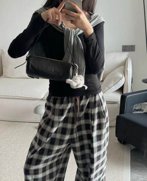 Bolsa de Ombro Feminina Simples