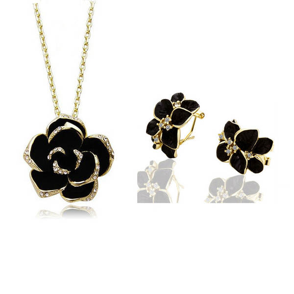 Conjunto de Colar e Brinco de Flor de Chá