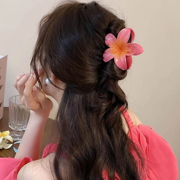 8 centímetros de comprimento para o cabelo de um tubarão.