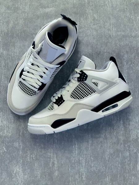 Sapato de Basquete AJ4 Alto