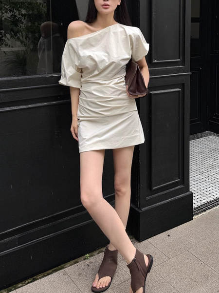 Vestido de verão francês para duas mulheres