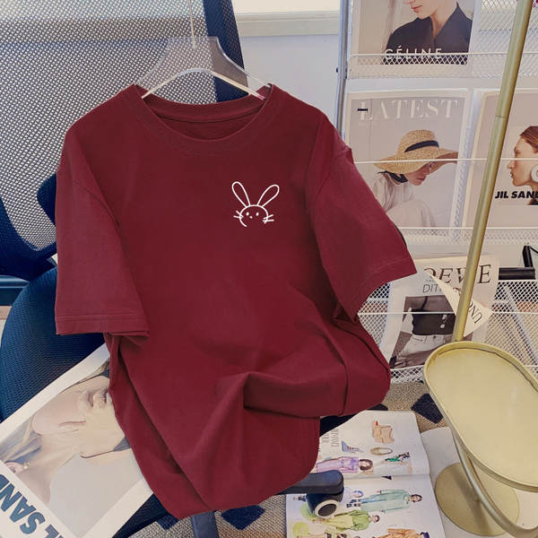 Camiseta feminina de algodão curta