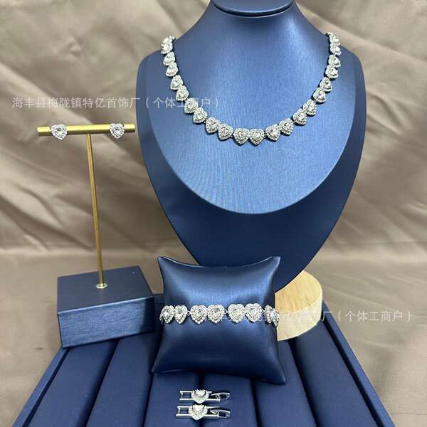 Conjunto de Joias com Diamantes
