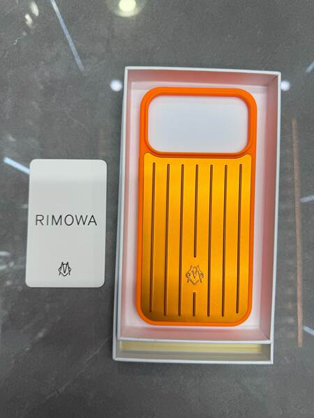 Rimowa lança porta-malas para iPhone 17 Promax 16 Promax/18pmax