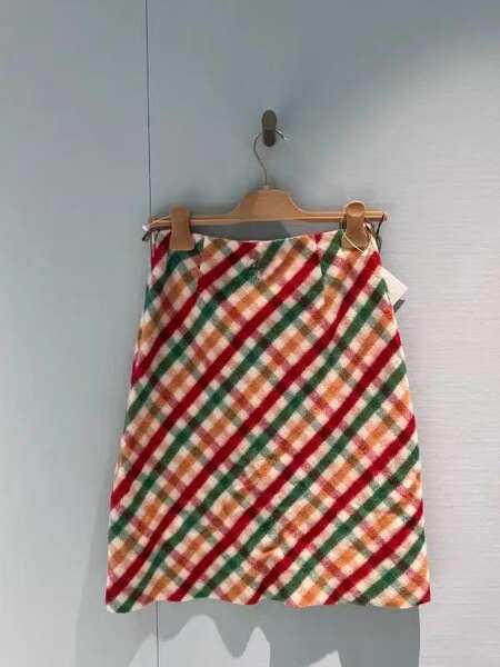 Outono e inverno, um novo vestido de casaco, um vestido de casaco e um vestido de casaco.