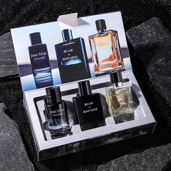 Homem azul perfume suíte de perfume durável perfume a granel terra selvagem transfronteiriço Vietnã perfume homem madeira