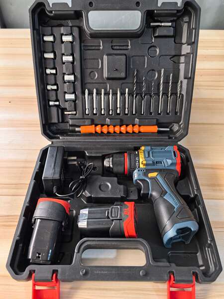 16.8V Comércio Exterior Carregamento elétrico de borracha de lítio de cobre puro sem borracha manual de borracha elétrica multifuncional kit de ferramentas de parafuso elétrico